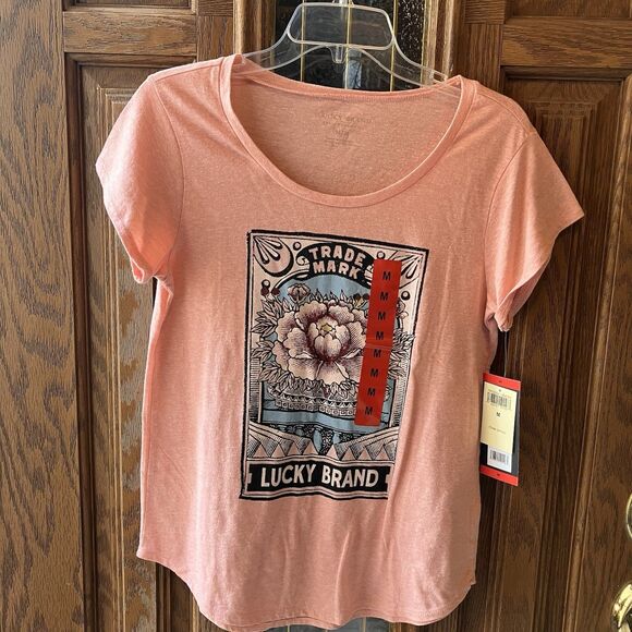 Lucky Brand Tops - NEW WOMEN'S LUCKY BRAND CAP SLEEVE GRAPHIC TEE T-SHIRT SLIGHT HI-LOW HEM PEACH M